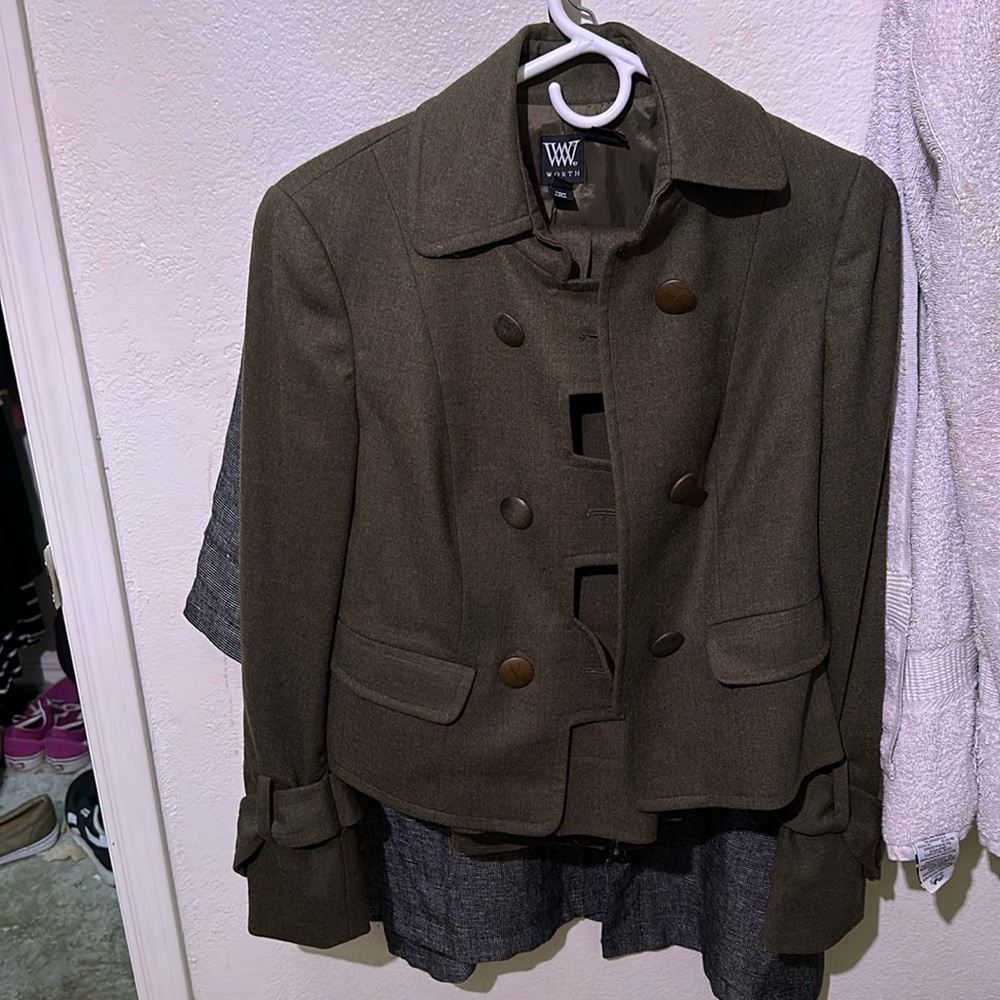 Suit. 2 piece set. Worth brand. Top size two and bottoms size 6